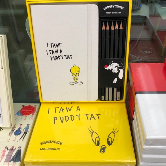 Looney Tunes LTD ED. Sketchbook & Drawing Pencils! - Picture 7 of 7